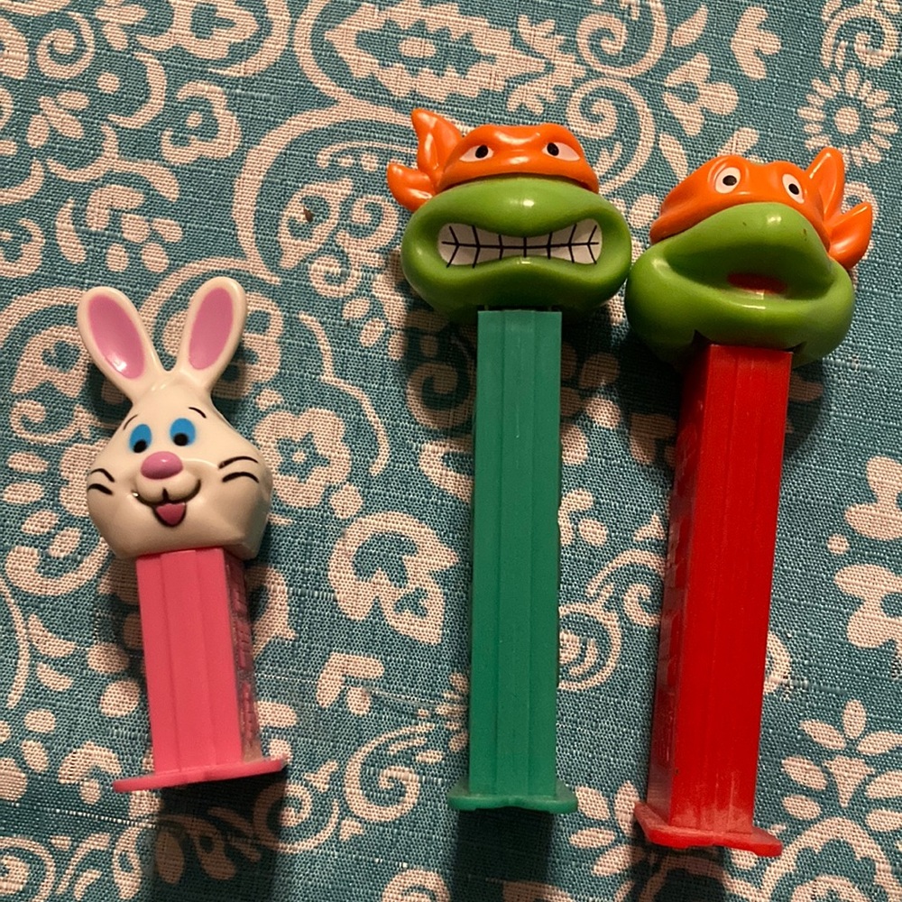 ⚡️ Pez dispensers